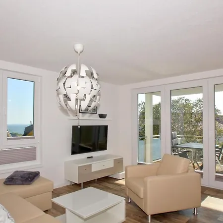 Apartment Meeresblick Fewo: Sellin Seaview With Balcony And Ahoi Access *