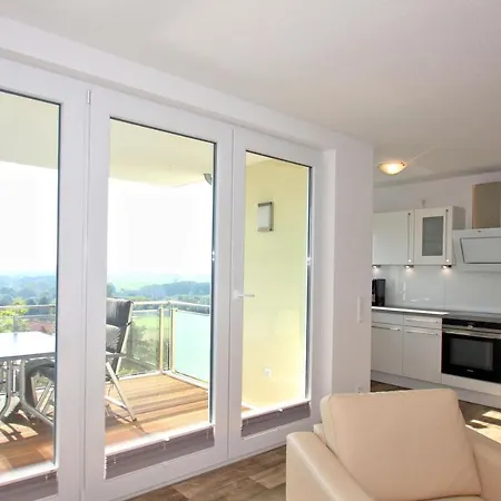 Mit Meerblick Und Balkon, Gratis Nutzung Vom Ahoi Erlebnisbad Und Sauna In Sellin - Meeresblick 64 *