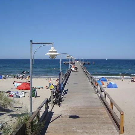 Apartment Meeresblick Fewo: Sellin Seaview With Balcony And Ahoi Access