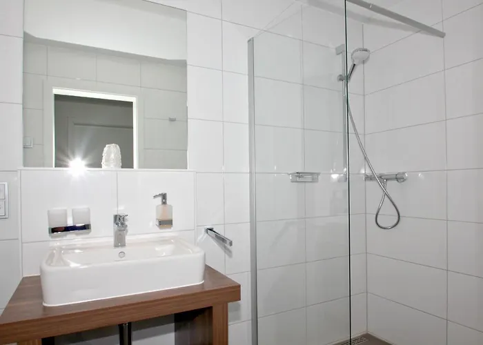 Meeresblickresidenzen Ferienwohnung Nr 64 Mit Sauna- Und Schwimmbadnutzung Im Ahoi Sellin * غورين